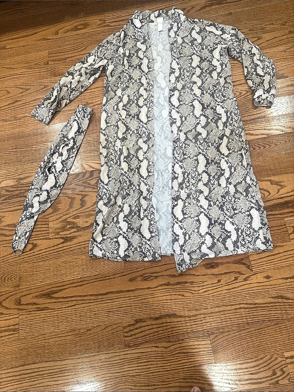 H&M Snake Print Long Coat White & Black Size Medium